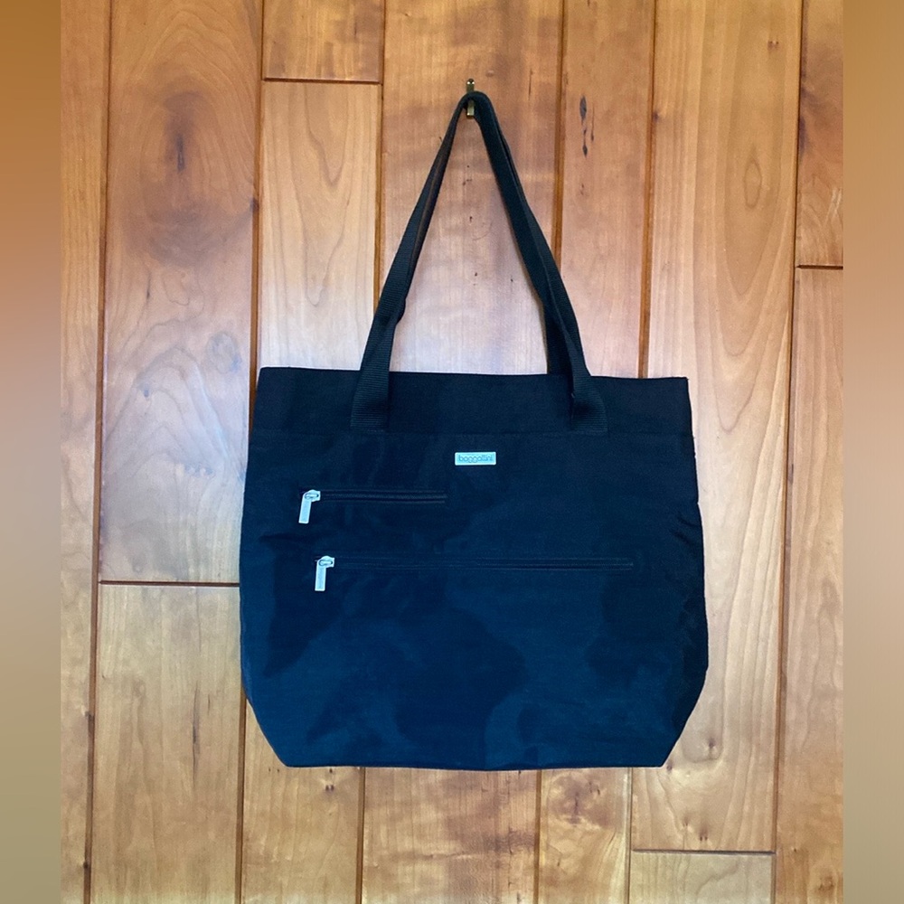 Baggallini travel tote bag- black